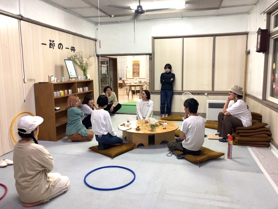 休館の今日は葦の波part3のクリエイションをしました！