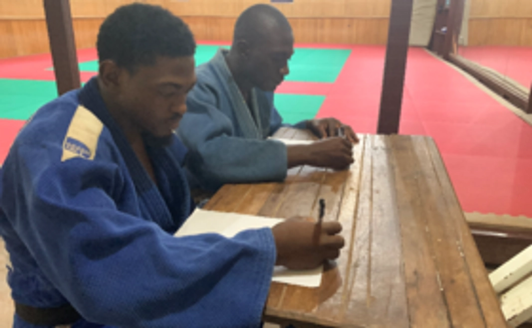 感謝を込めて選手直筆レター