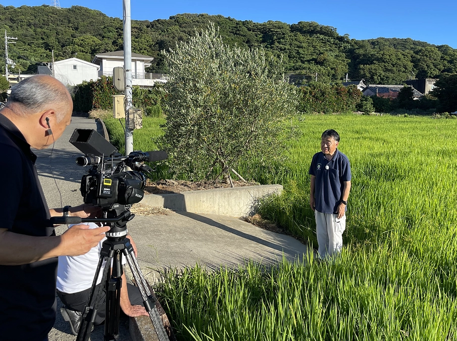 8月16日（水）17時30分　６WAKAイブニングをご覧ください