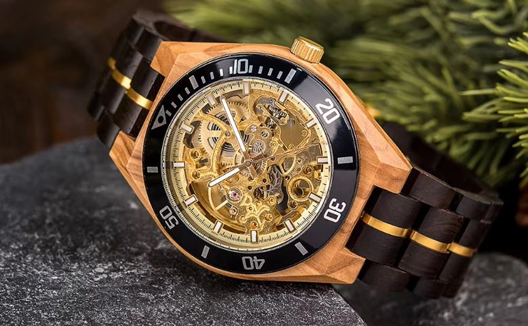 ◆早割40％off◆ 木製×スケルトン腕時計 各色(選択してください) オリジナルケース付