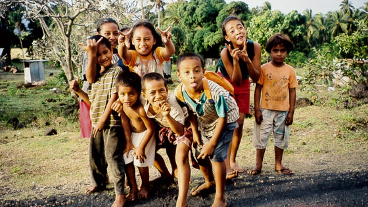 「よだかの星」のニウアフォッオウ語・トンガ語版を出版したい。