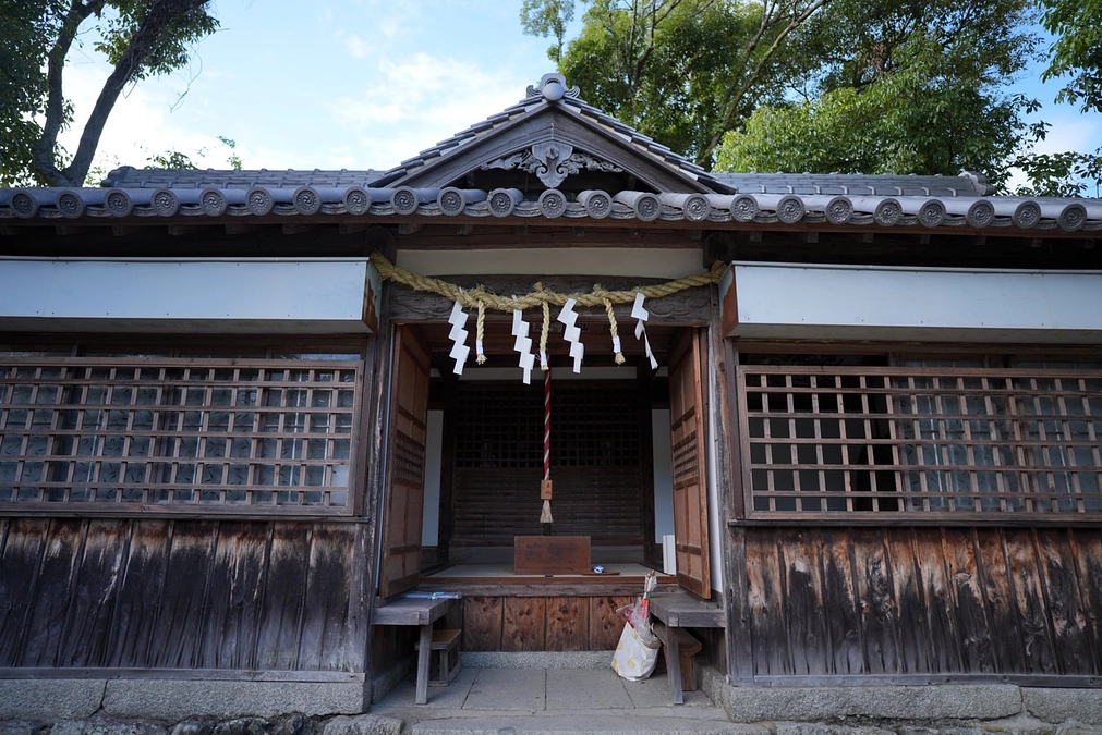 春日神社のしめ縄作り