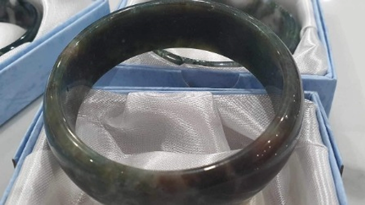 【50,000円のリターン】カンボジア天然石のリングについての補足