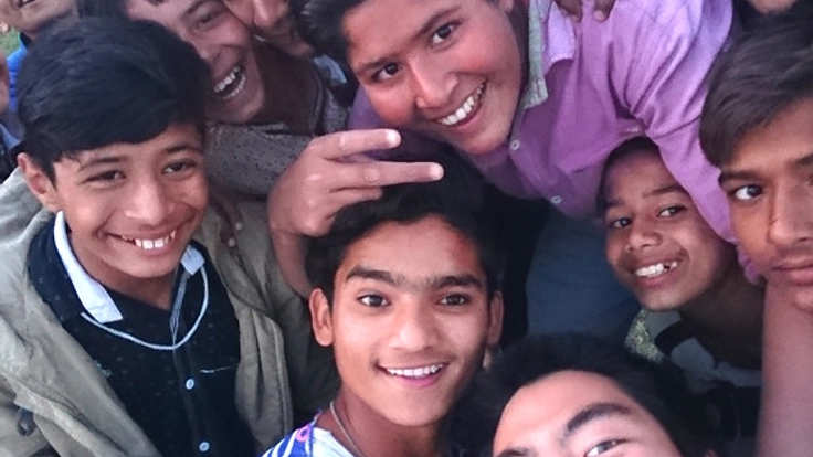 南アジアでの貧困撲滅をマンゴーの効率的な流通から調査します！