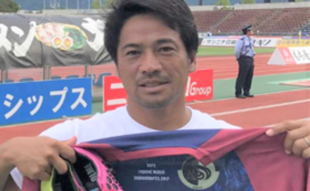 ★限定1個★　元Jリーガー　杉山新さん　（甲府レジェンドマッチ使用）記念ユニフォーム＆スパイクプレゼント！