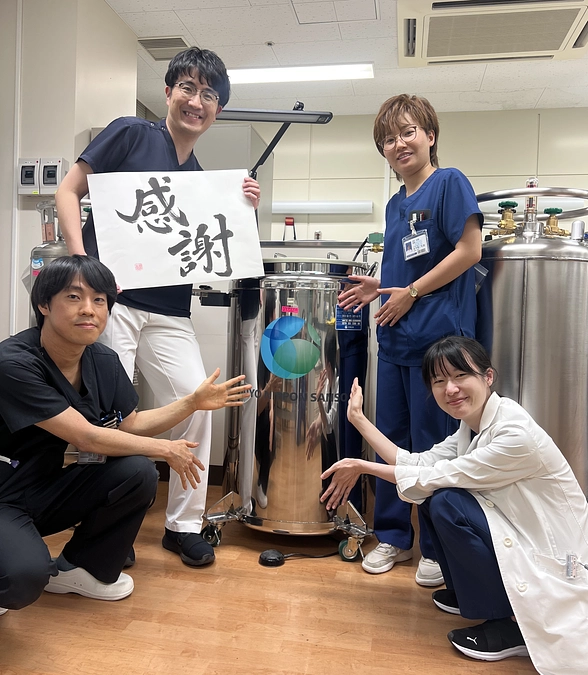 細胞凍結保存容器がついに搬入されました！