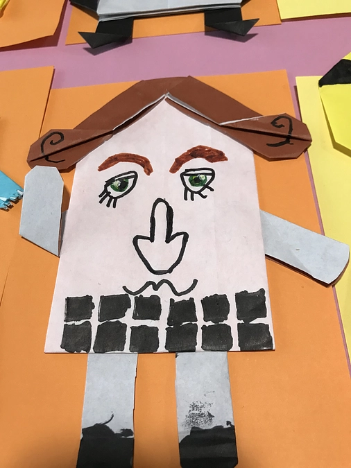 岡山県倉敷市立中央図書館での展示が始まりました。