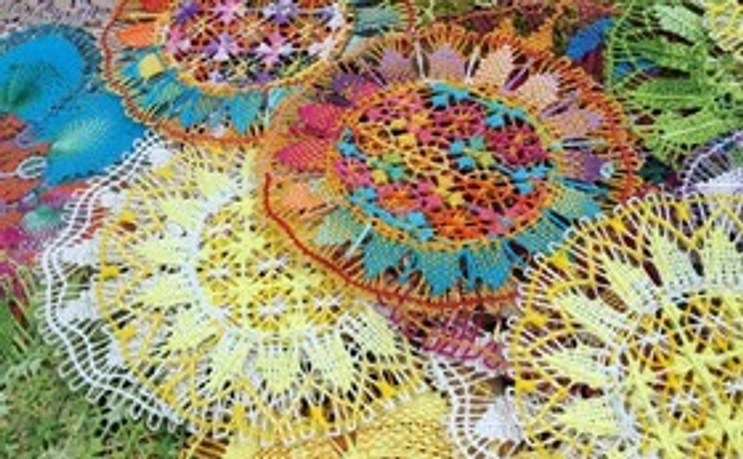 お礼のメッセージとニャンドゥティ（小）のセット