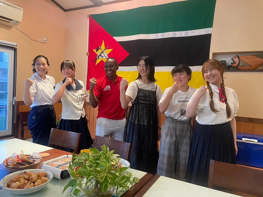 愛媛大学附属高校「モザンビーク班」と松山北高校「英会話部・モザンビーク班」との交流会に参加しました！