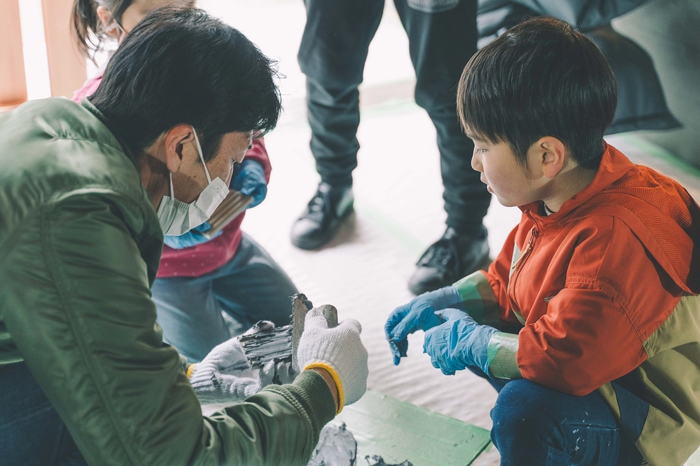 タイル貼りWSで少しずつお店の雰囲気が