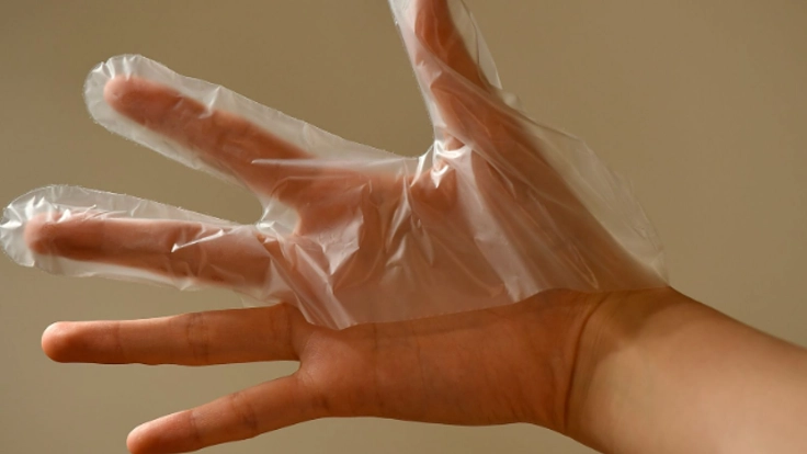 介護クラスターを防ぐため、現場にコロナ感染予防具を届けたい！