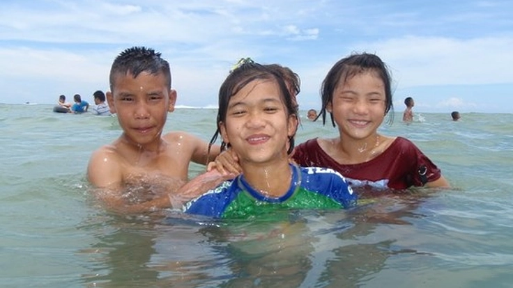 タイ山岳部の少数民族の子どもたちに「海」のプレゼントを！