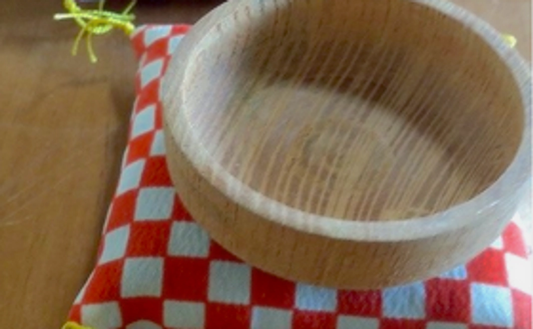 夢のみずうみ村利用者さんが製作された木製コップ＋桑の葉パウダー　○○グラム