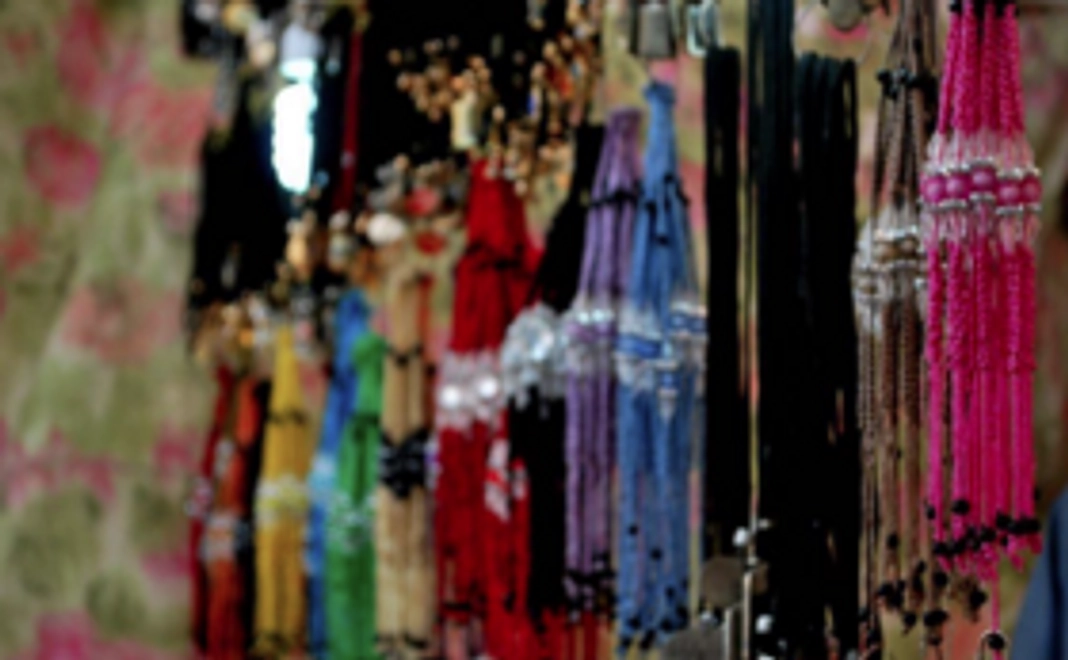 サイン入り「テーマソング」CD＋オリジナルTシャツ＋ネパールアミュレット