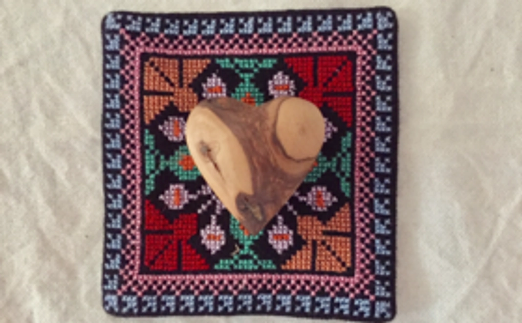 ベツレヘム産オリーブウッドアイテム大