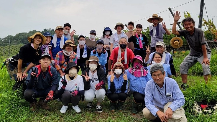 神戸ワインの契約農家さんの畑にグレープガードを設置したい。