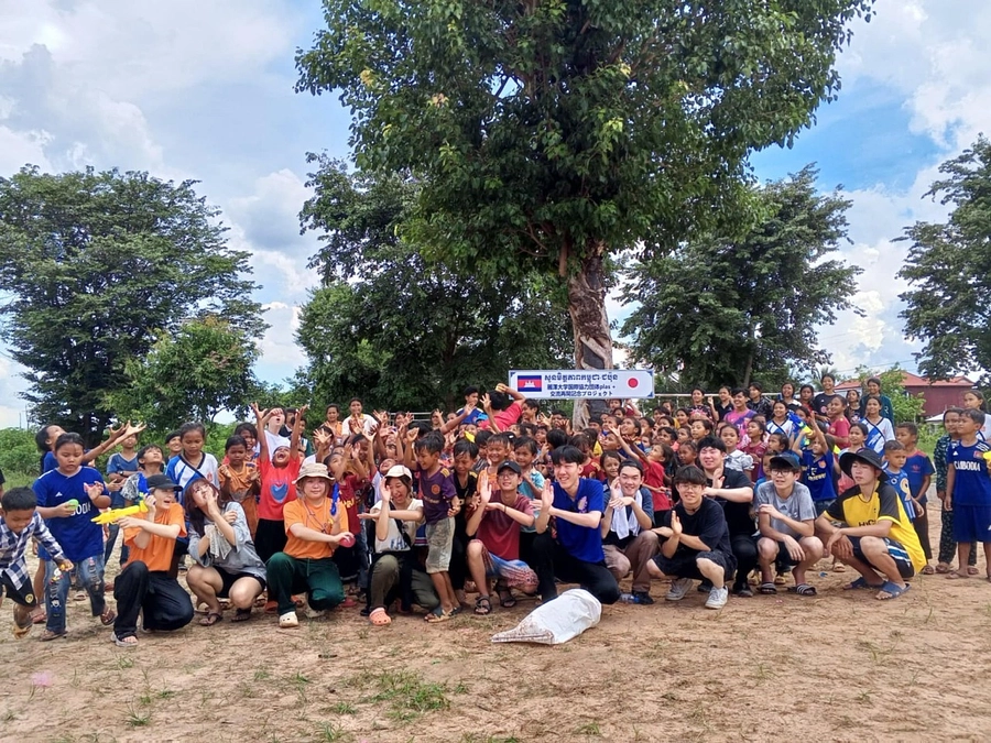 ベンロヴィア・レー小学校にて交流企画を実施