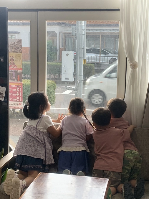 カフェの様子 vol.1 「実は今、ジワジワと急増中の子どもたち」