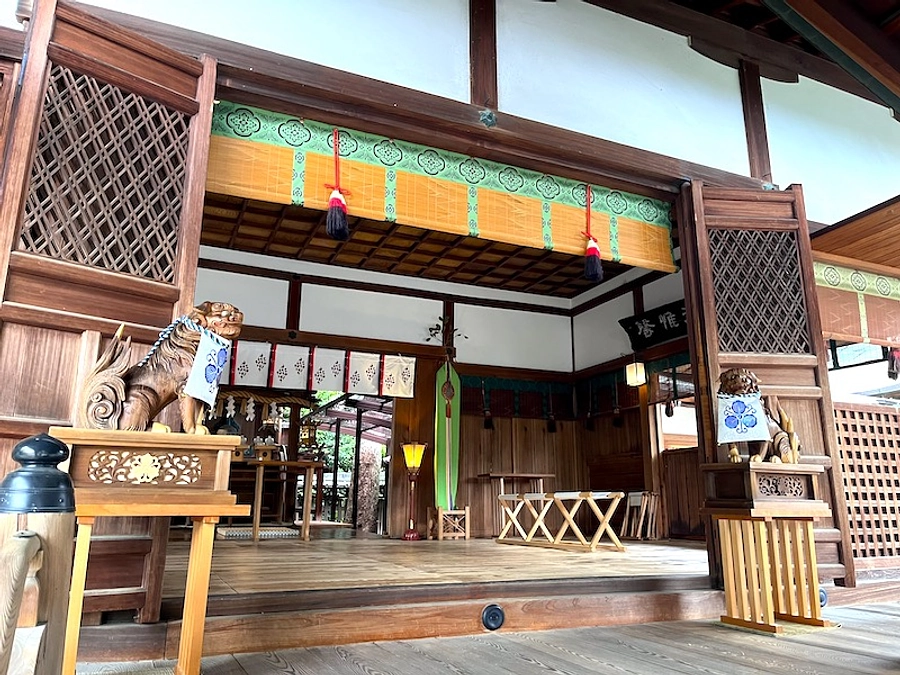 明日16日14:00から初めての『狛犬詣』昇殿参拝を執り行います。