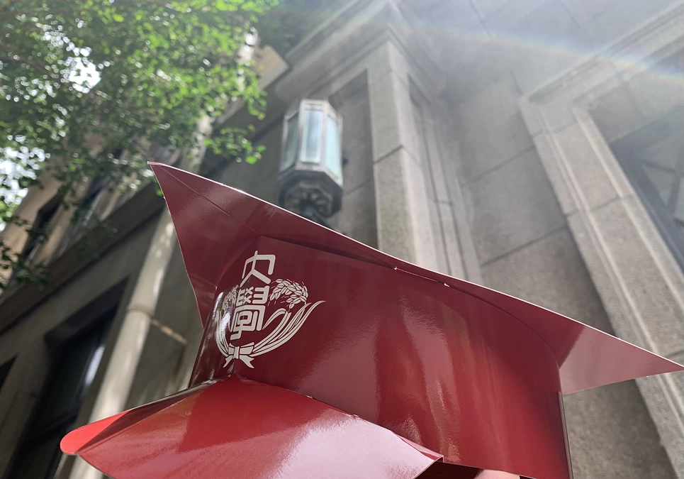 【早慶野球戦】応援用具『紙製角帽』、ついに復活！