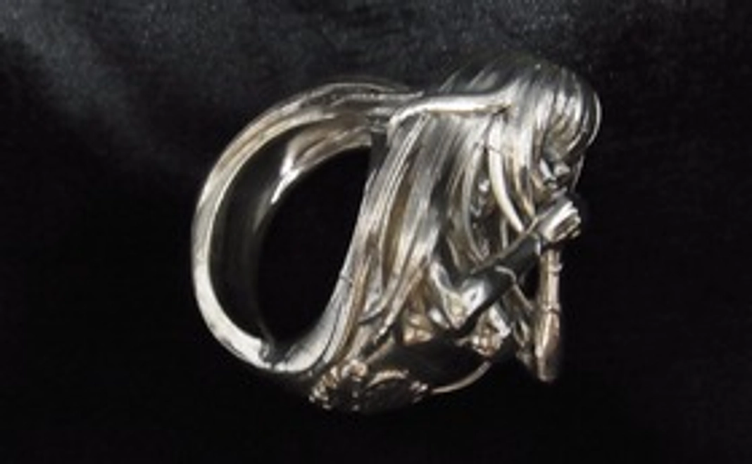 フィギュアシルバーリング「乙女の祈り」