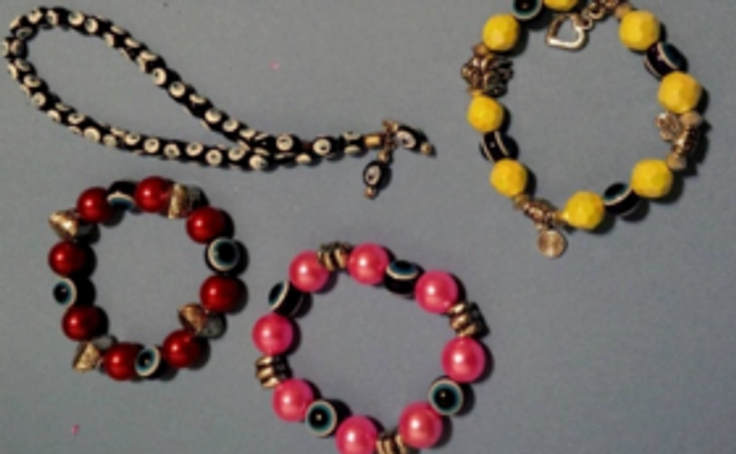 シリアまたはトルコの特産品「アクセサリー」