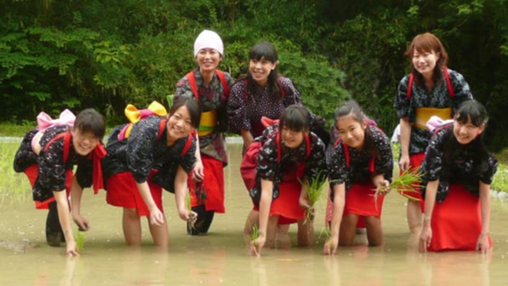 伝統衣装で豊かな自然を守る孟子不動谷の田植えを知って欲しい！