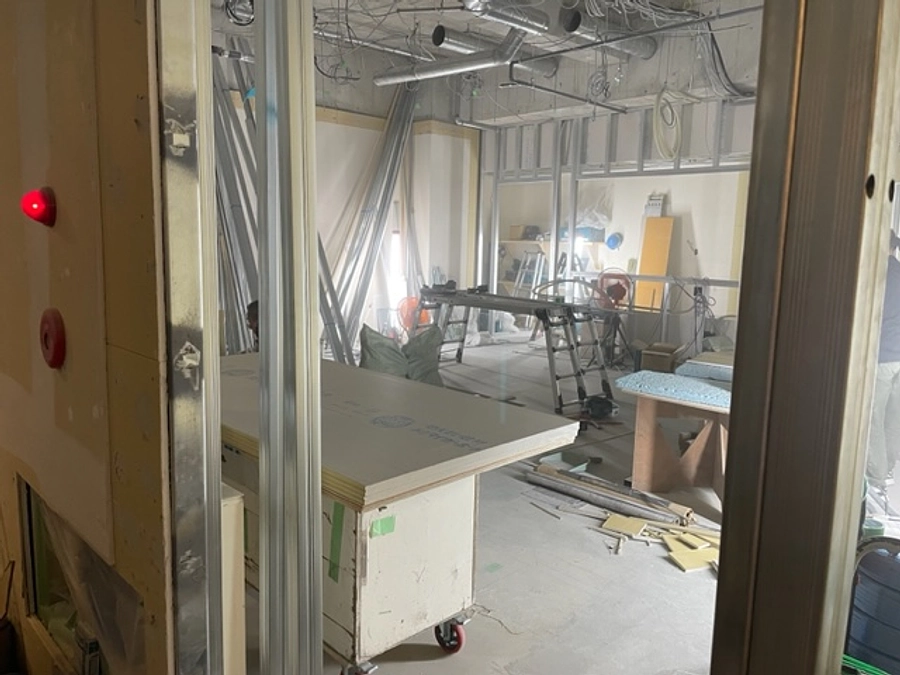 第３カテ室の工事開始しています。