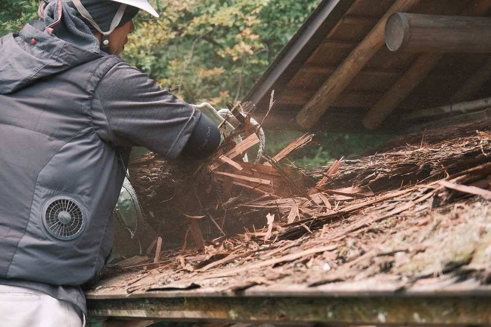 茶室の葺き替え