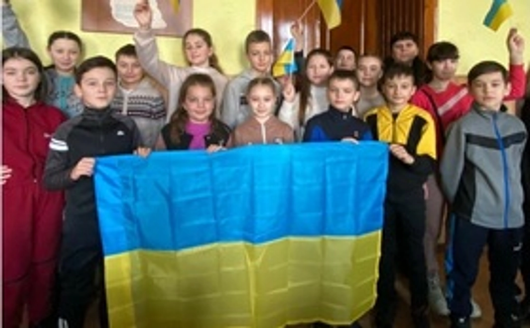 Snyatinsky Lyceum小学校の子供たちからのお礼メッセージの送付