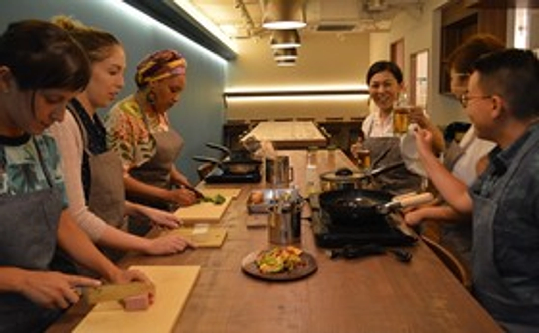 【数量限定20個!】沖縄の食を感じる料理体験は楽しい! 美味しい!プログラム参加券