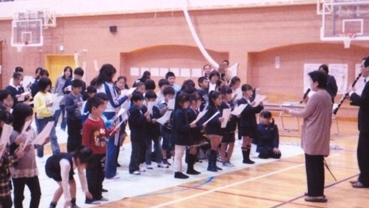 福島の子供と仮設住宅で暮らすお年寄りに音楽で笑顔を届けたい！