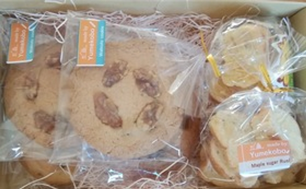 焼き菓子の詰め合わせ　綿花栽培を一緒にしている作業所で焼かれた商品です