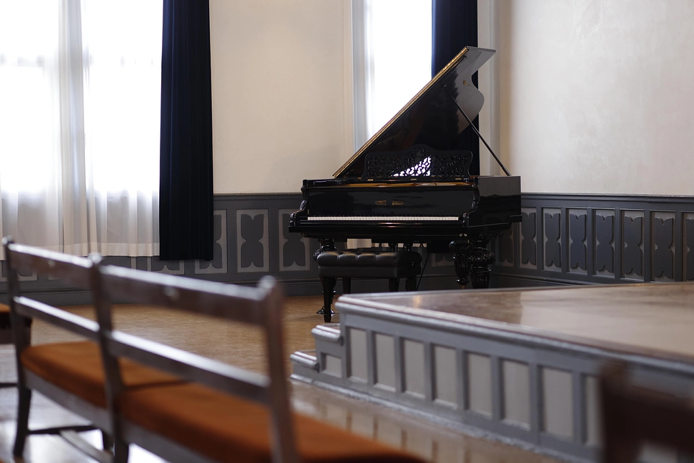 大学の歴史を奏でる百年ピアノを紹介します！②