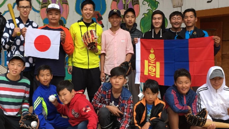 子どもたちに笑顔を！第二弾モンゴルで野球教室開催！