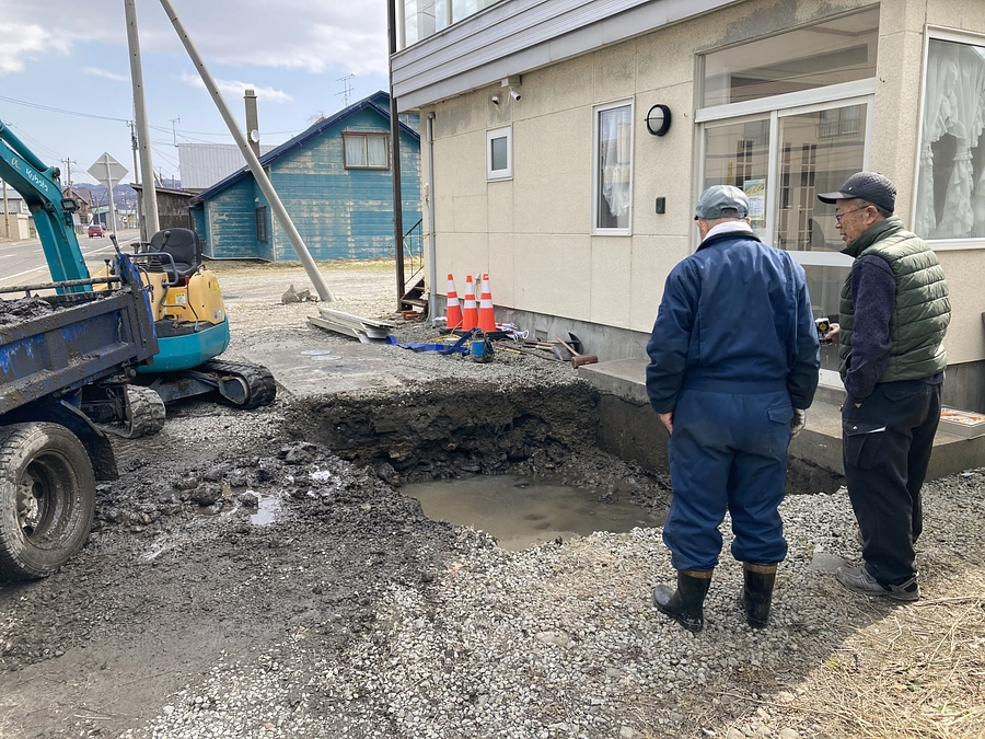 外構工事に着手