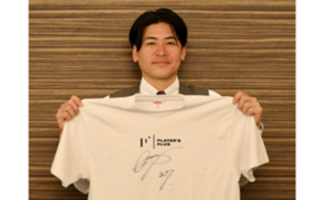 會澤 翼 選手サイン入りPlayer's PlusオリジナルTシャツ（XLサイズ）