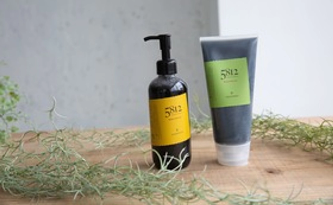 5812 炭 シャンプー・トリートメントセット