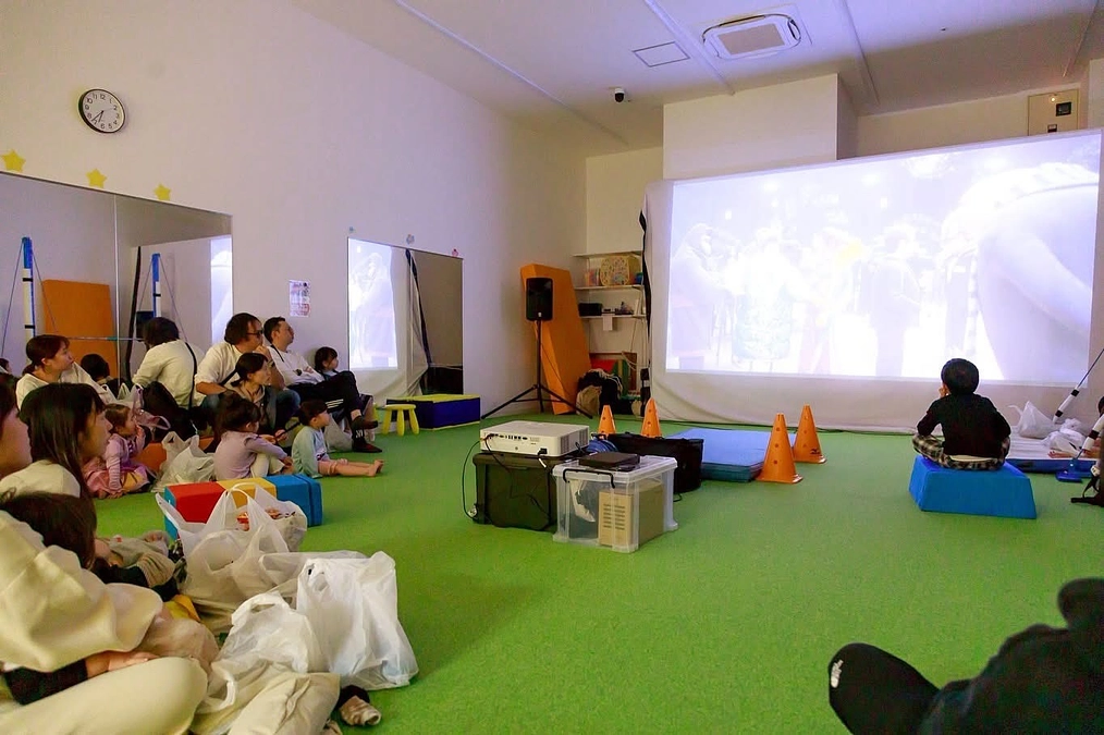 【むびおシネマINそよら長原駅前店マック体操教室を開催しました】