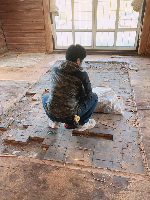 内装工事　粛々と進んでいます！