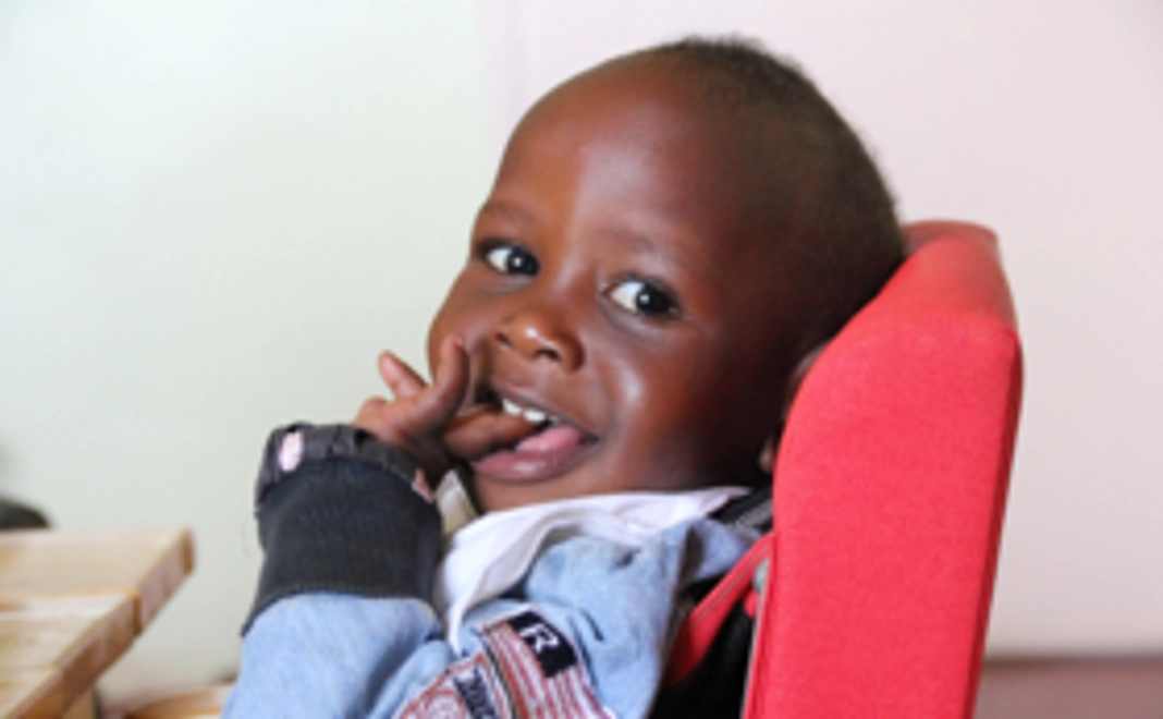 ケニアの子どもたちの笑顔のために