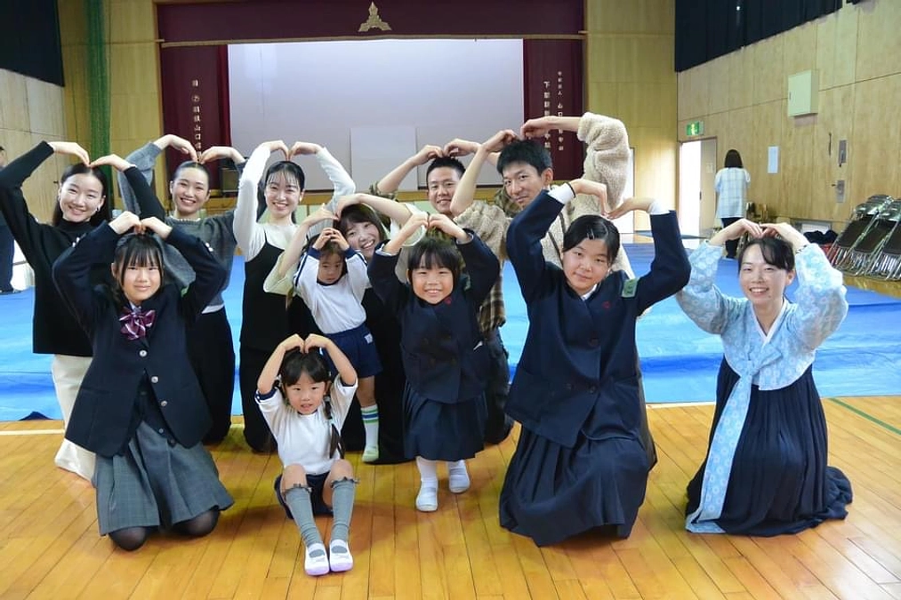 金剛山歌劇団公演の翌日に交流会が行われました。