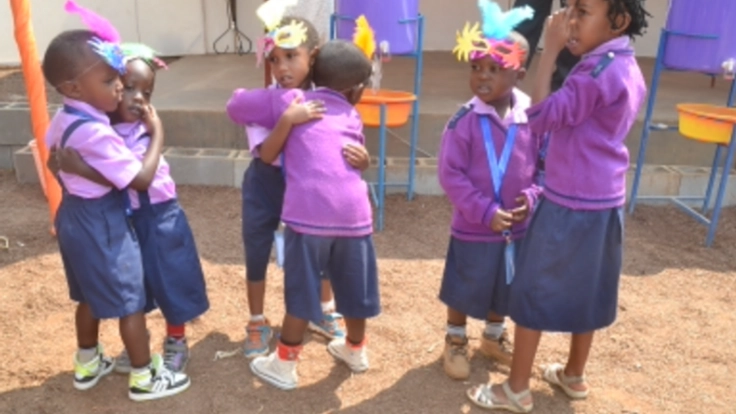 経済的に貧しいルワンダの子どもたちに初等教育を！