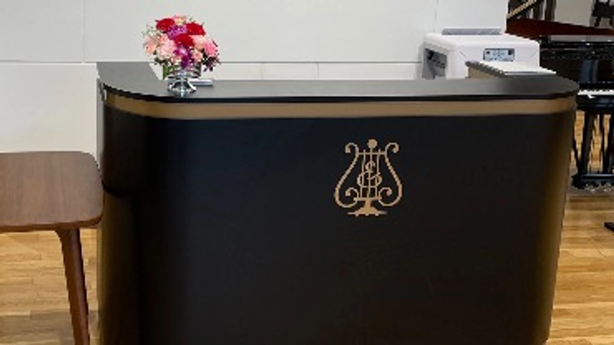 新品のスタインウェイ試弾してきました