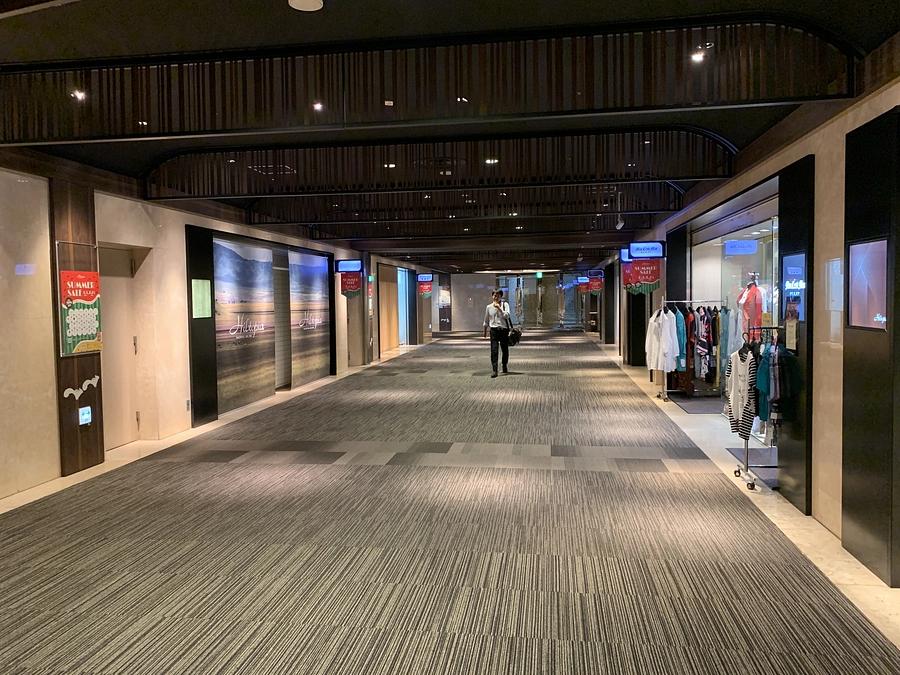 某有名ホテルのショッピングモールに