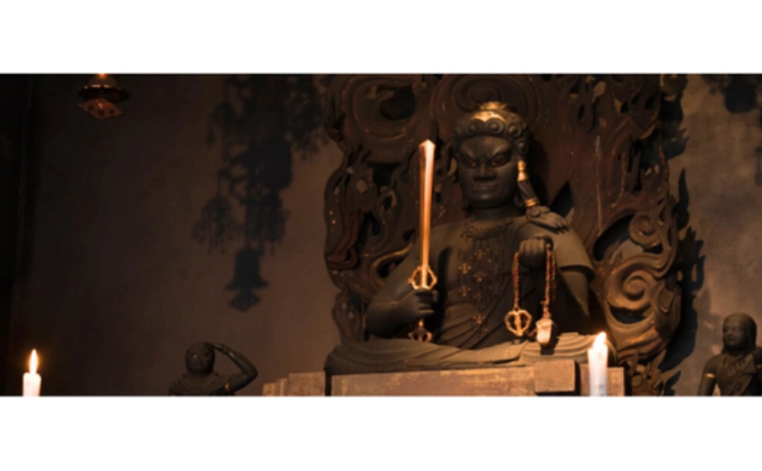 【現地で楽しむ】護摩祈祷＋僧侶の案内コース