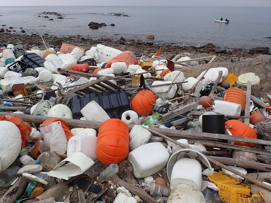 国境の島 対馬。大量に漂着した漁具・漁網、プラごみを回収したい！