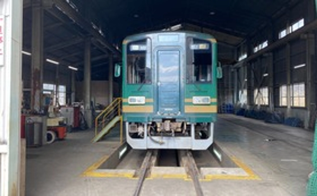 貴重体験コース|車庫と2番ホーム見学体験