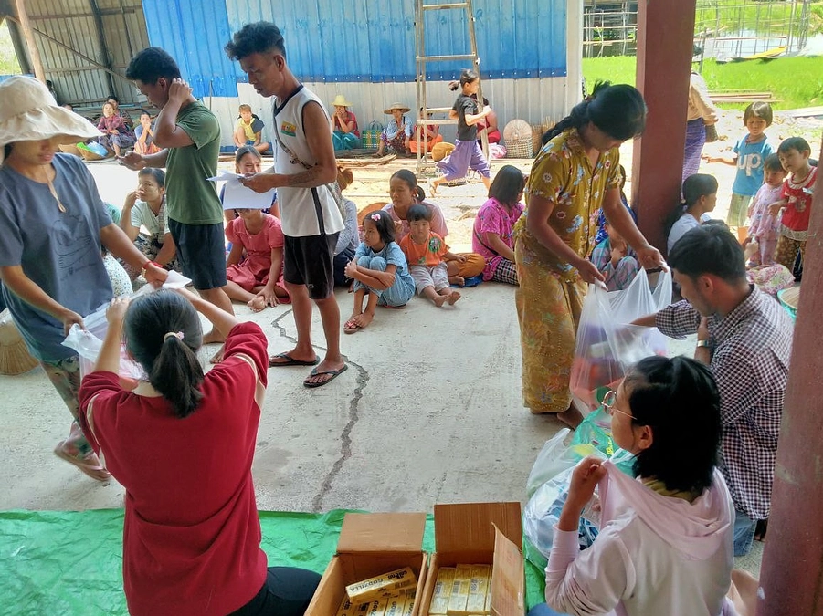 ミャンマー大地震支援：被災地に衛生用品などを届けました
