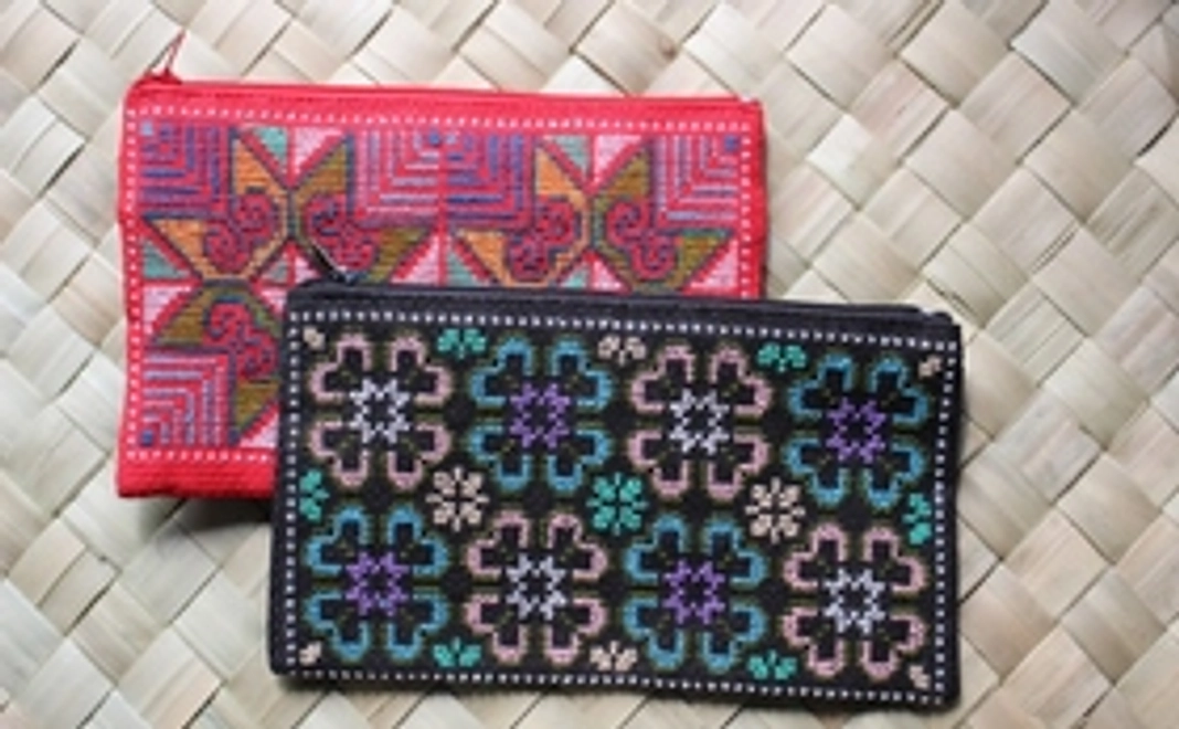 ラオスで出版する絵本にお名前を掲載します！